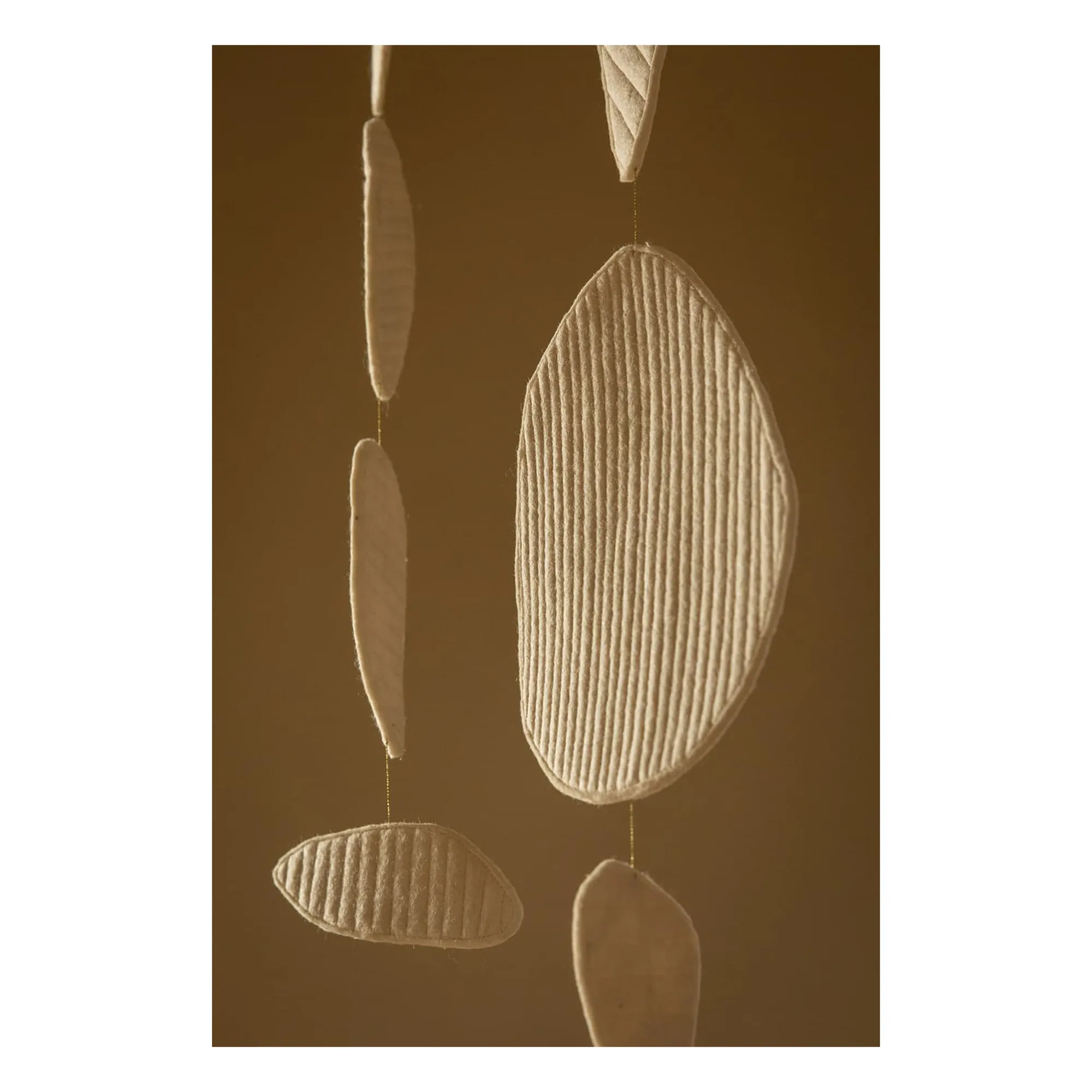 Muskhane - Mobile Cailloux en feutre piqué (Muskhane) - Image 1