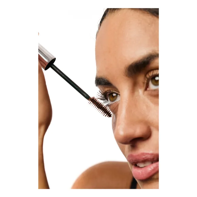 Die Masacara Wimpernpflege und Volumen | Braun