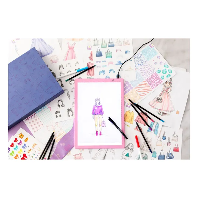 Artissimo - Styling workshop with light tablet