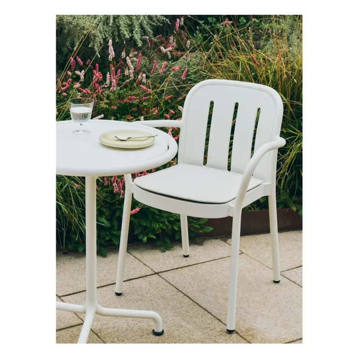 Barro terracotta plates - Set of 2, Rui Pereira | Pistachio- Product image n°2