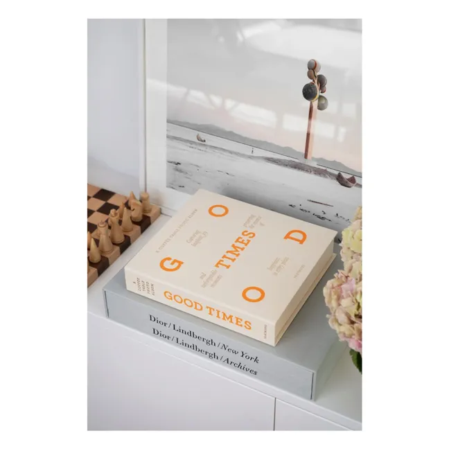 Álbum de fotos de los buenos tiempos | Beige