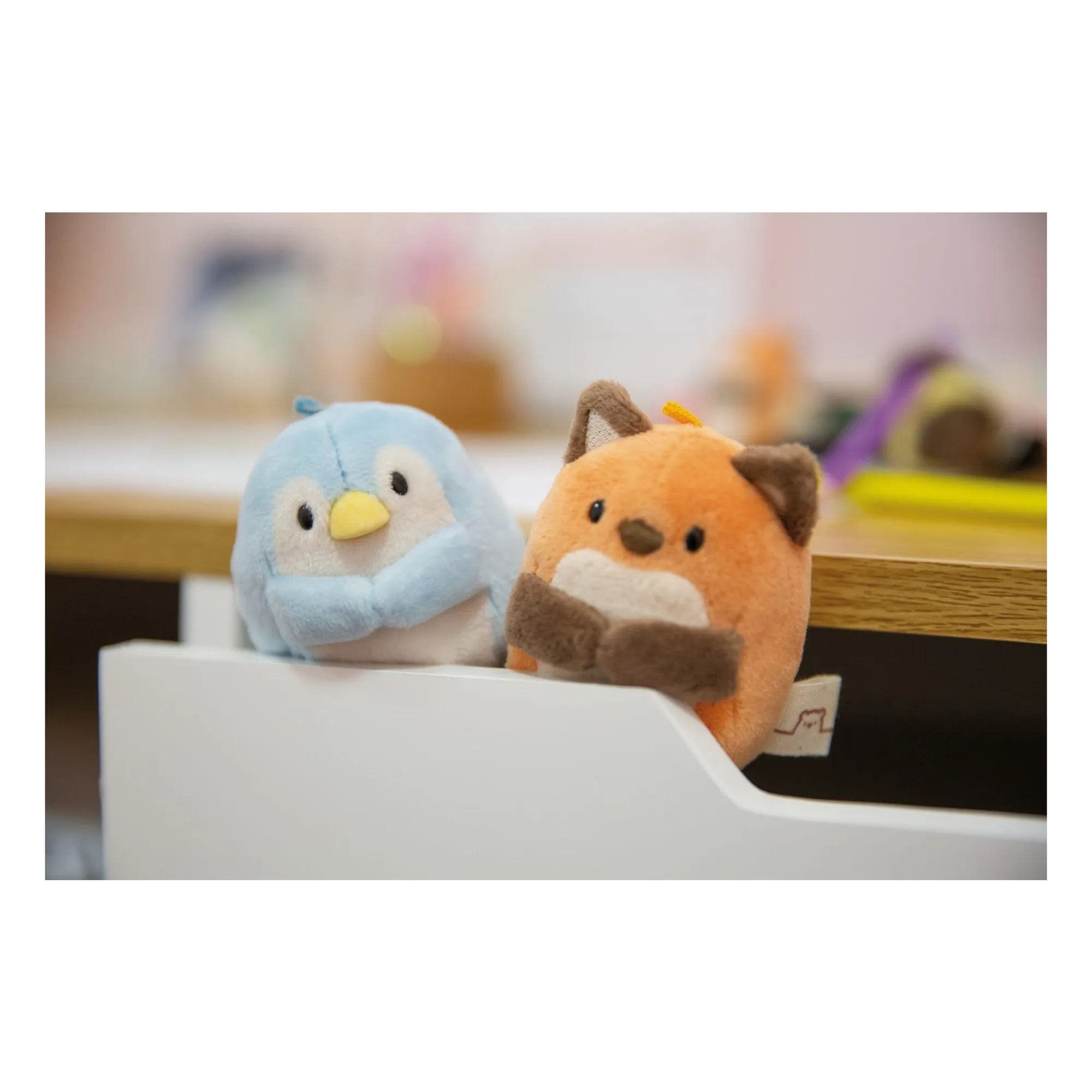 Peluche Pengouin Waddle et son déguisement Chat | Gris- Image produit n°2