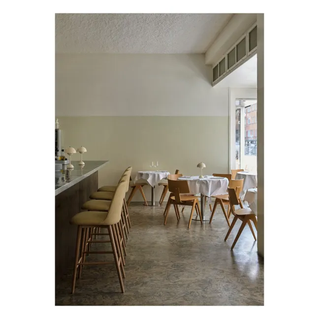 Lámpara de mesa Flowerpot VP9, Verner Panton | Marfil