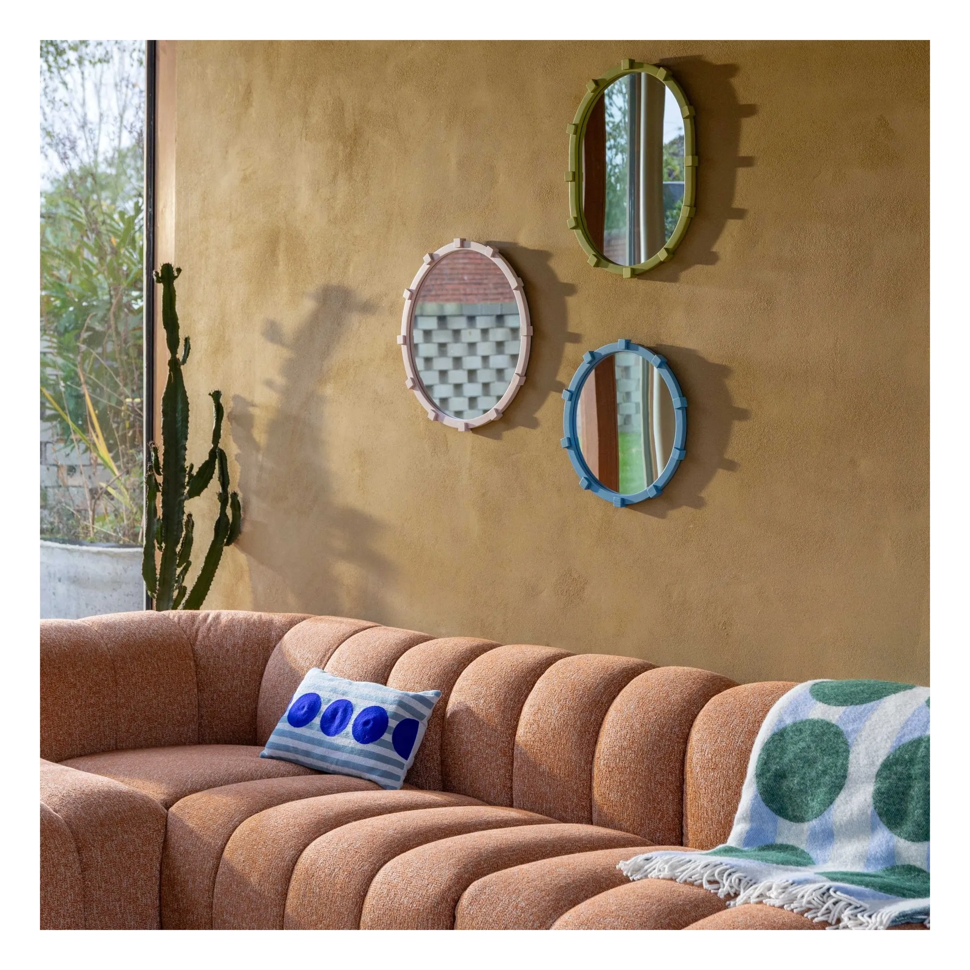 Miroir rond Chunk | Rose pâle- Image produit n°1