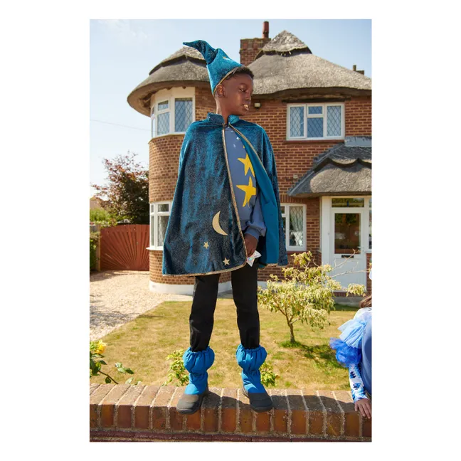  Magician's cape 