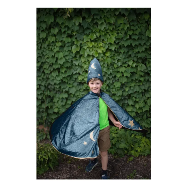  Magician's cape 