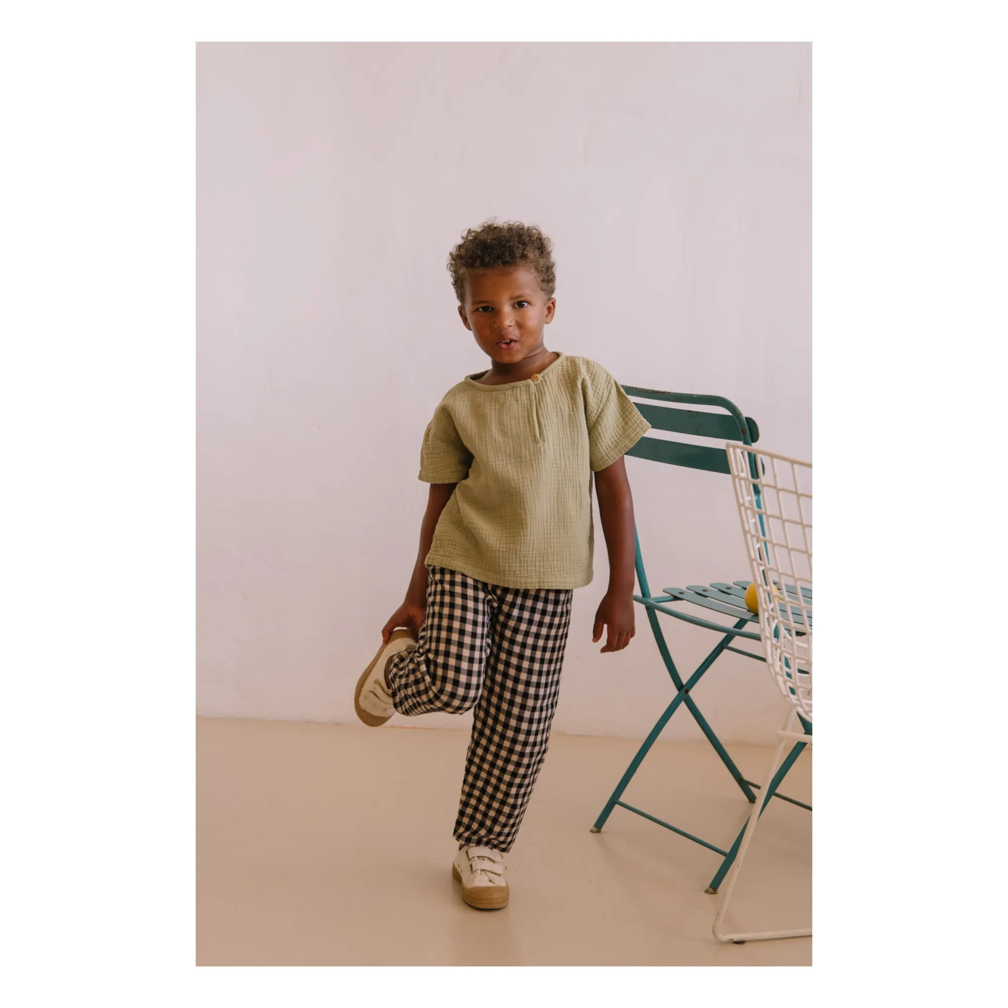 T-shirt Orso Gaze de Coton Bio | Vert kaki clair- Image produit n°5