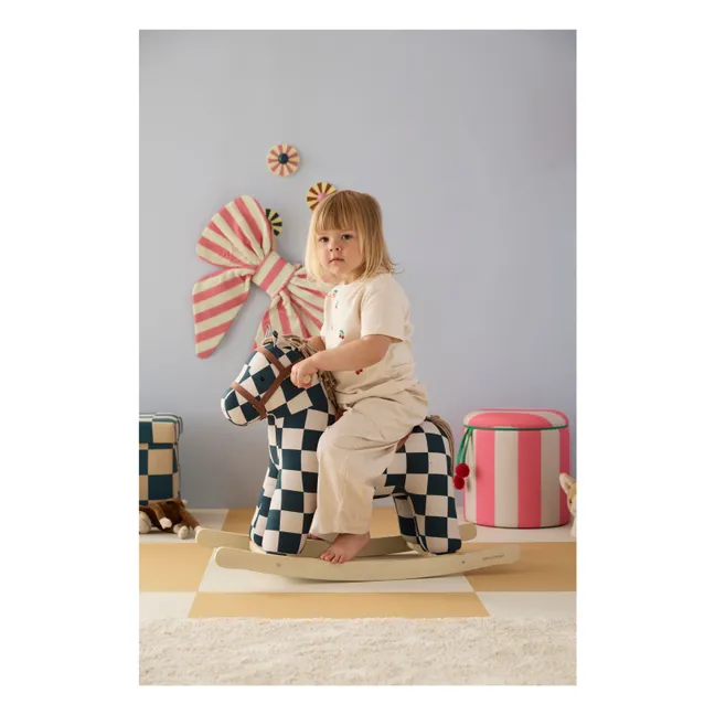 Miro caballo balancín