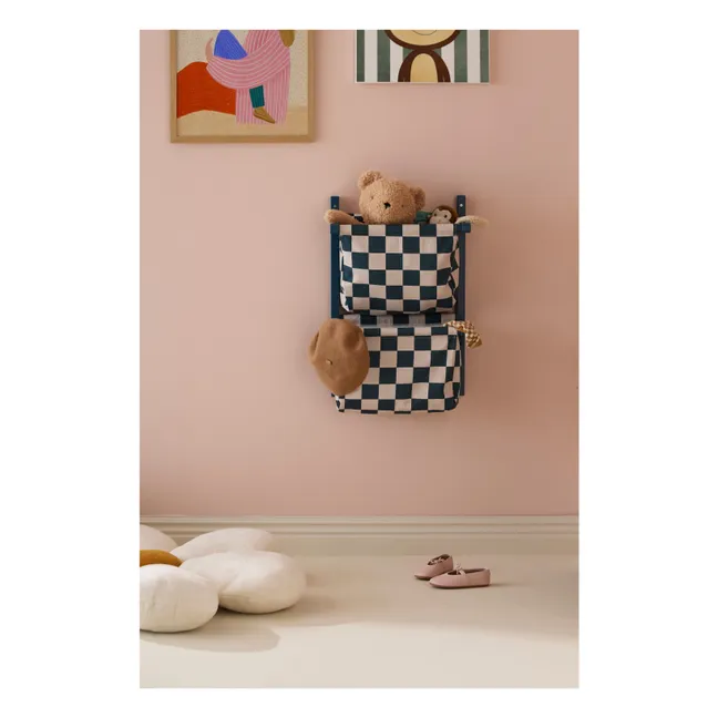 Fabric wall storage