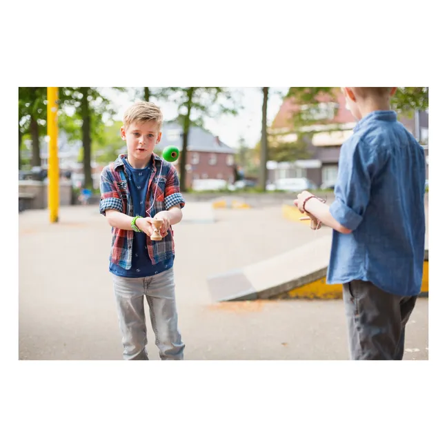 Geschicklichkeitsspiel Kendama