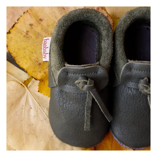 Leather slippers | Chrome green