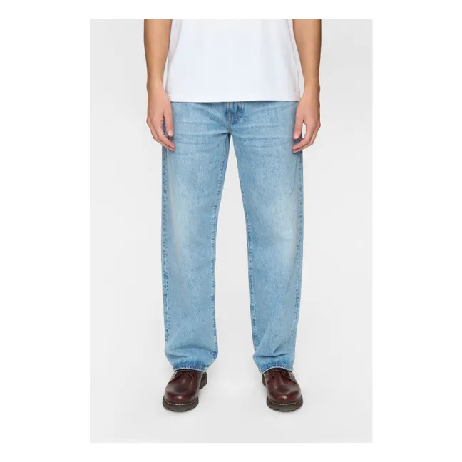 Jean Akjonas | Bleu Clair