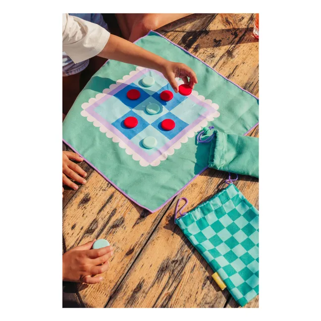 Caballitos / Juego de tres en raya en la playa