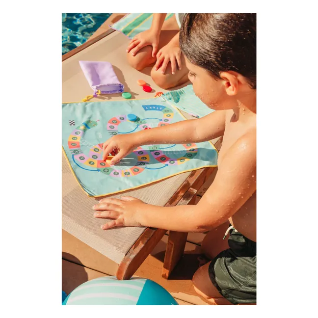 Caballitos / Juego de tres en raya en la playa