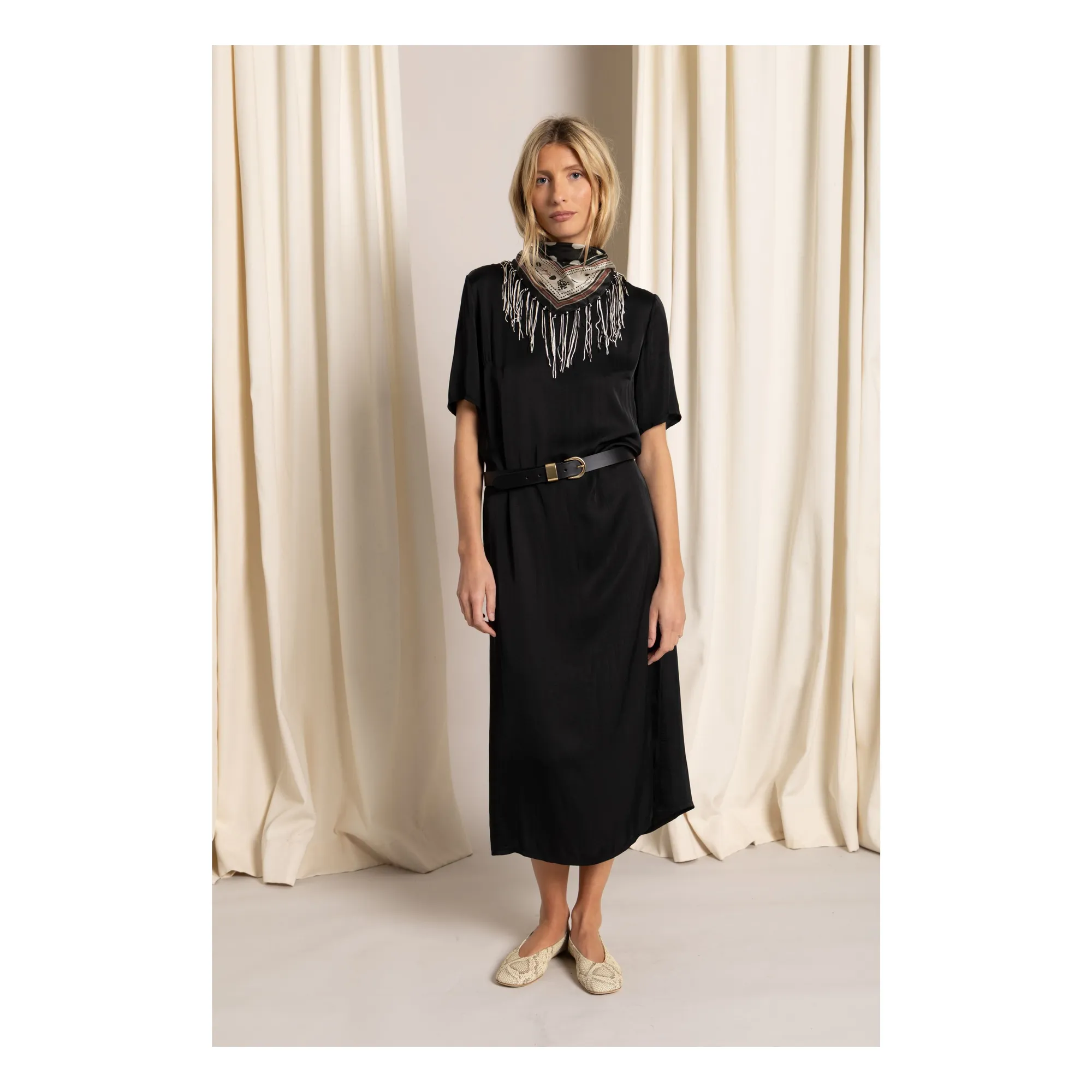 Robe T-shirt Edith | Noir- Image produit n°7