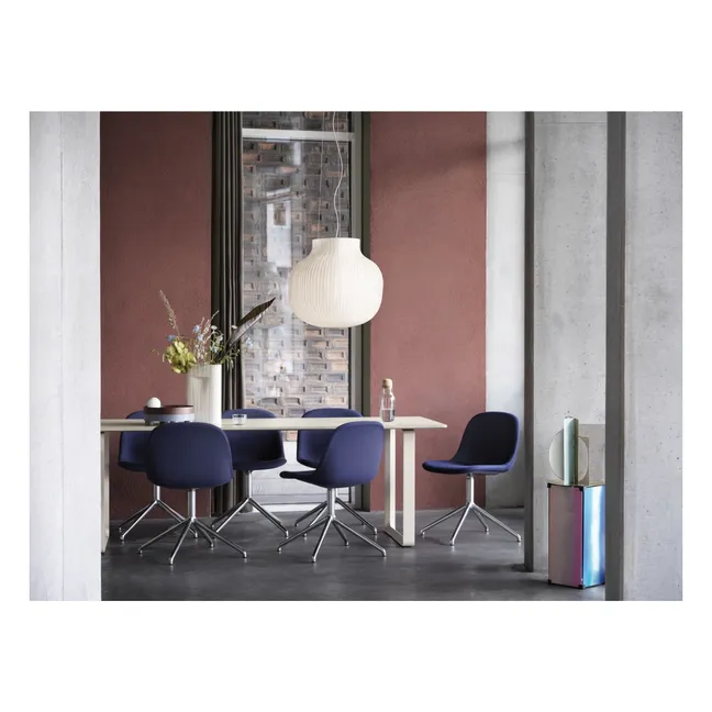 Strand Closed suspension lamp, Benjamin Hubert | White
