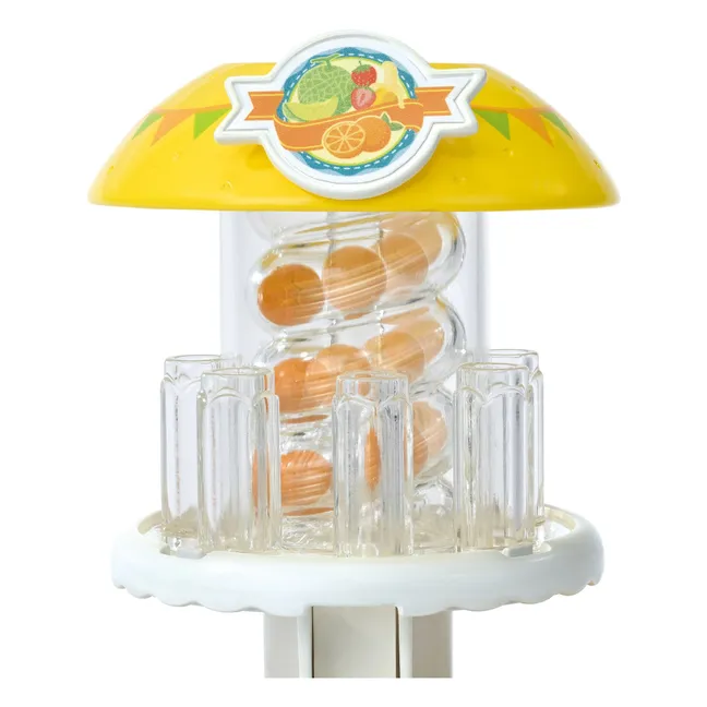 The fruit juice stand