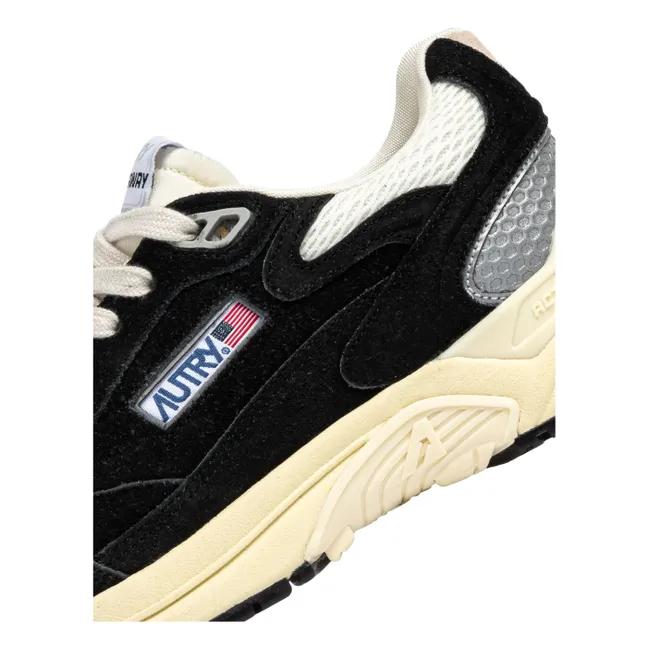 Hyperway Low Suede Sneakers | Black