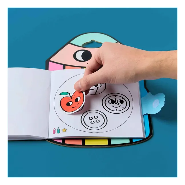 Livre d'activités Montessori Shapes