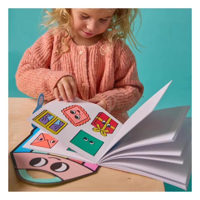 Livre d'activités Montessori Shapes
