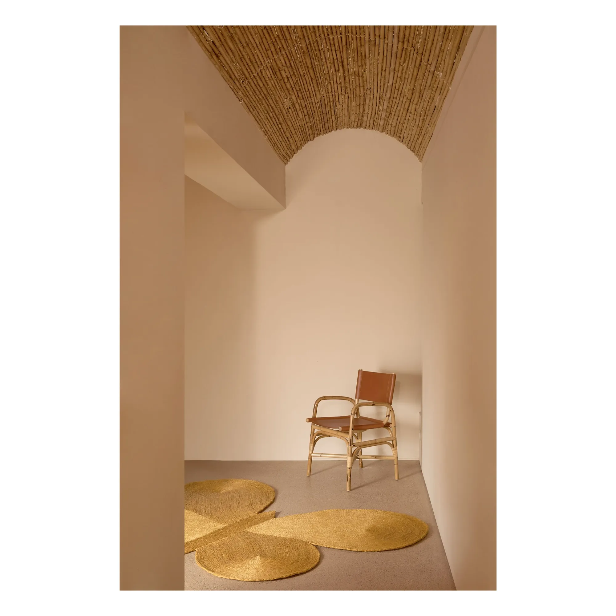 Tapis en jute Butterfly, Lucia Eames | Ocre- Image produit n°1