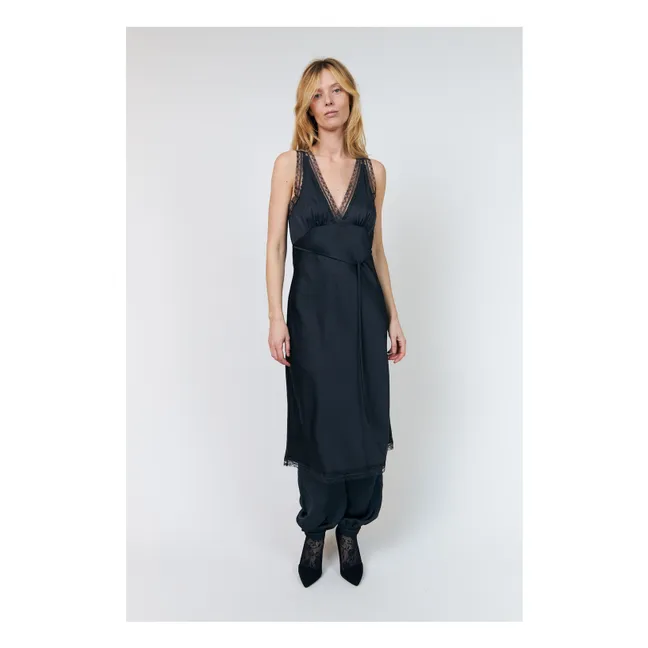 Robe Clari | Washed Black