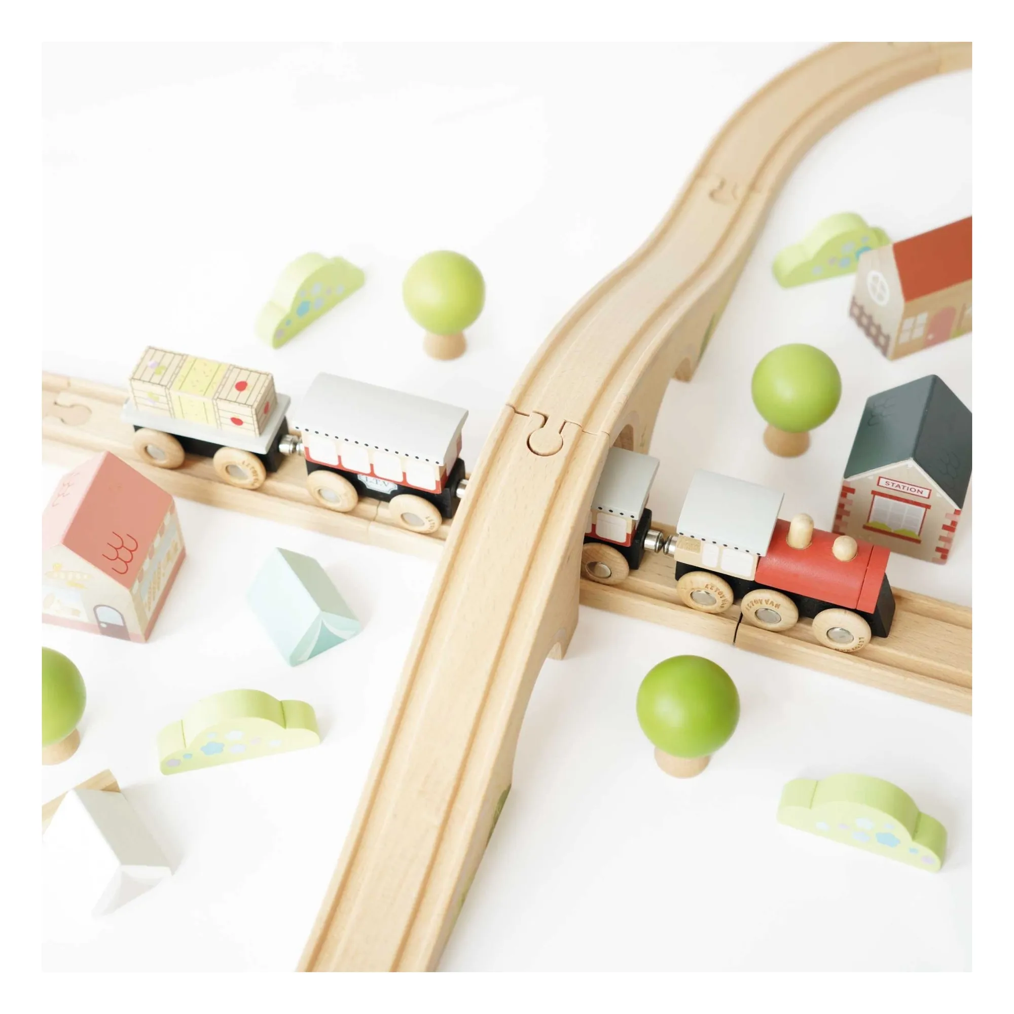 Circuit de train | Bois clair- Image produit n°7