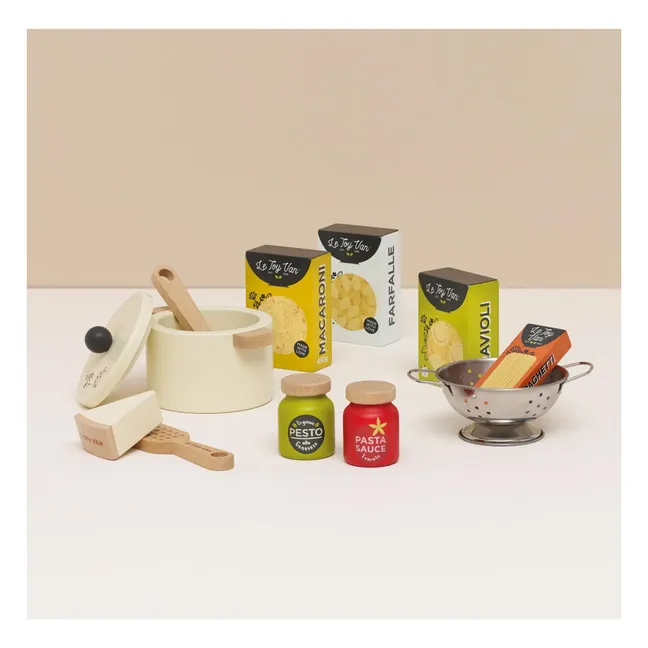 Italian Kitchen Utensils and Pasta