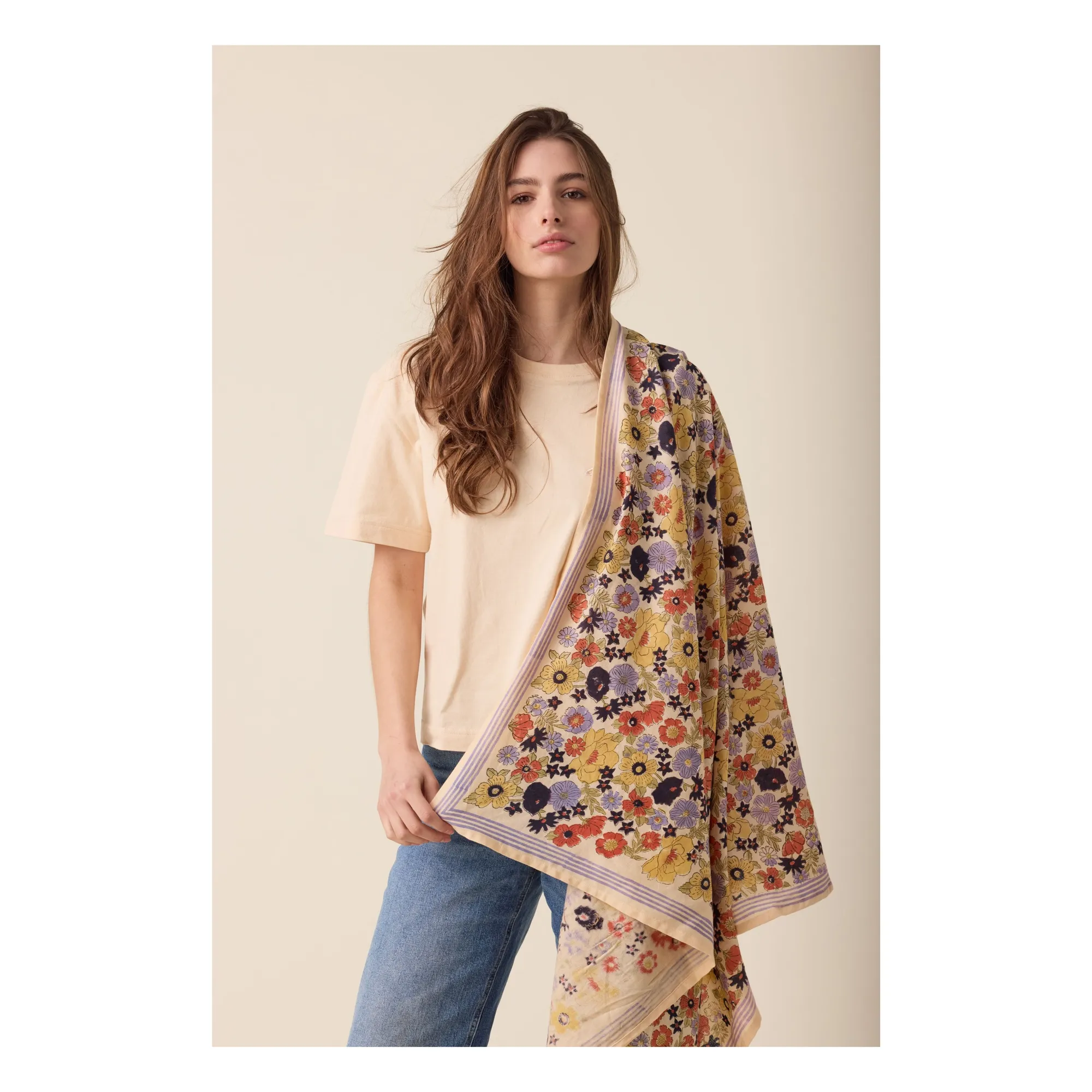 Grand Foulard Latika Fleuri | Bleu- Image produit n°1