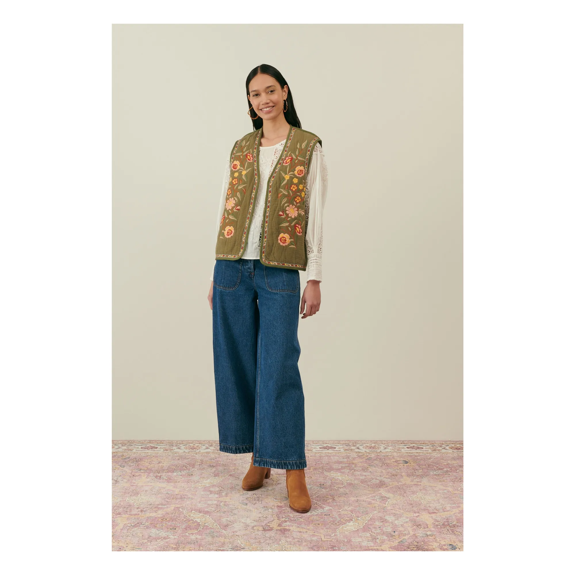 Louise Misha Women's Khaki Liberta Sleeveless Jacket - Collection