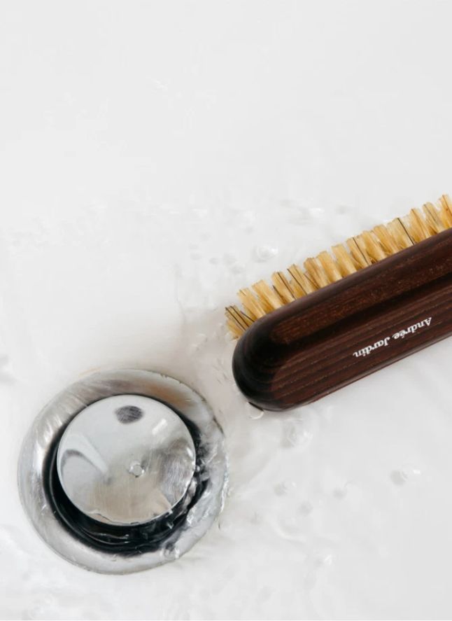 Brosse à ongles en frêne