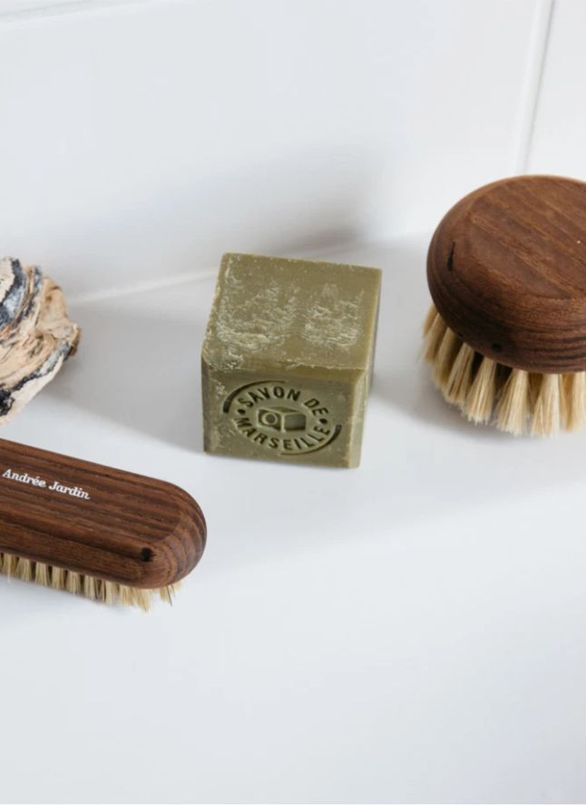 Brosse à ongles en frêne