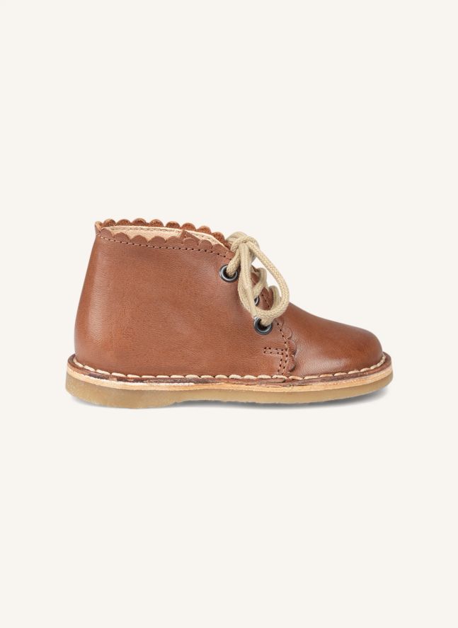Scallop Boots | Cognac