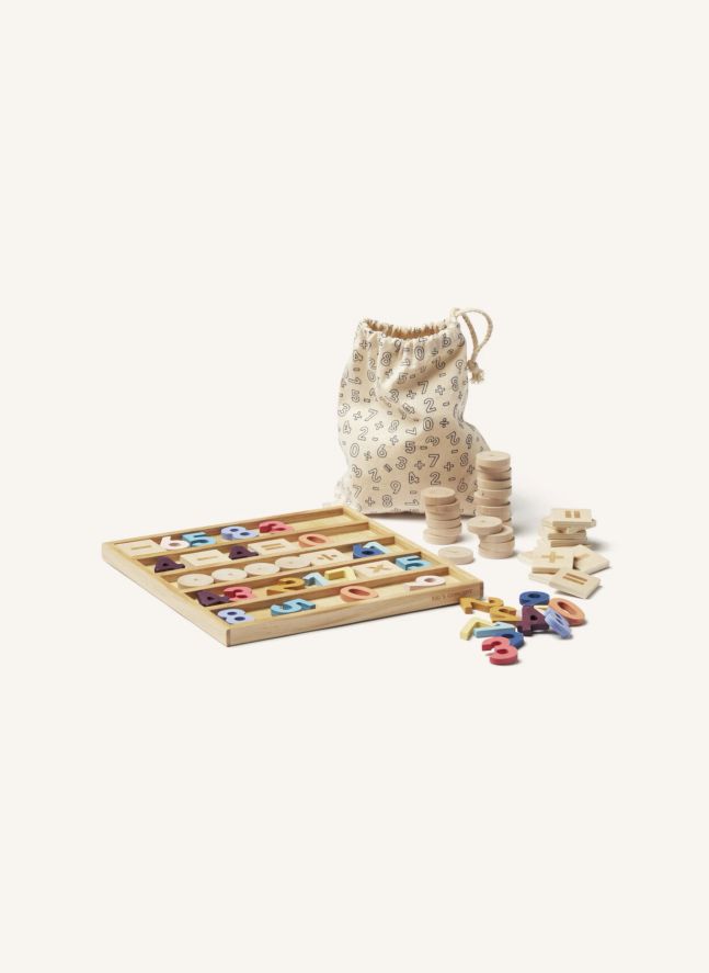 Jeu de chiffres en bois