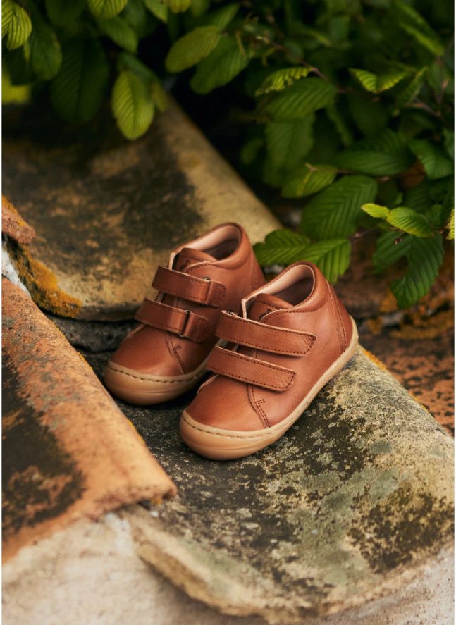 Everyday Velcro Sneakers | Cognac