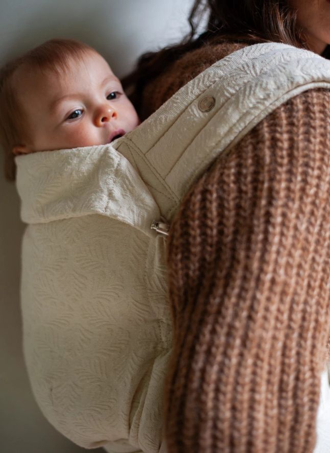 Carry &amp; Bloom baby carrier | Ecru
