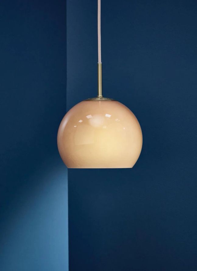 Lámpara colgante de cristal «Ball», de Benny Frandsen | Café