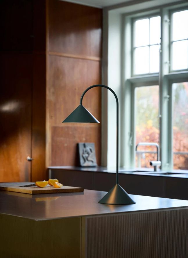 Lampe à poser Grasp, Thomas Albertsen | Bleu pétrole