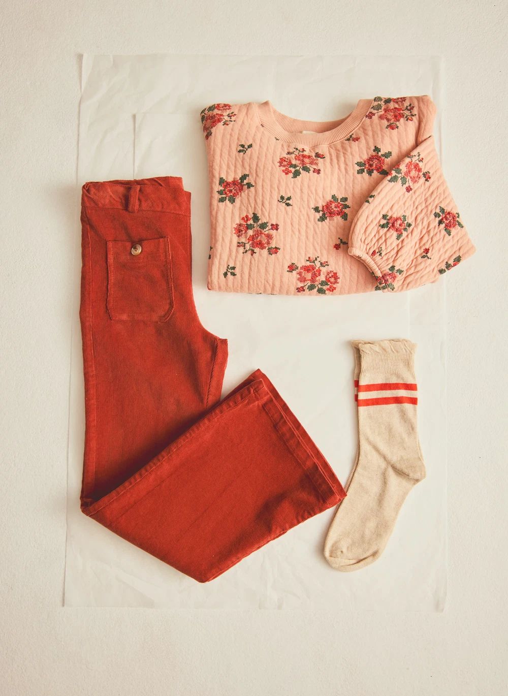 Sweat Celia Fleurs Coton Bio | Rose pêche- Image produit n°1