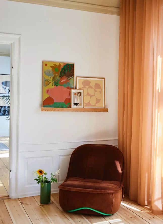 Etagère pour affiches en bois | Chêne clair