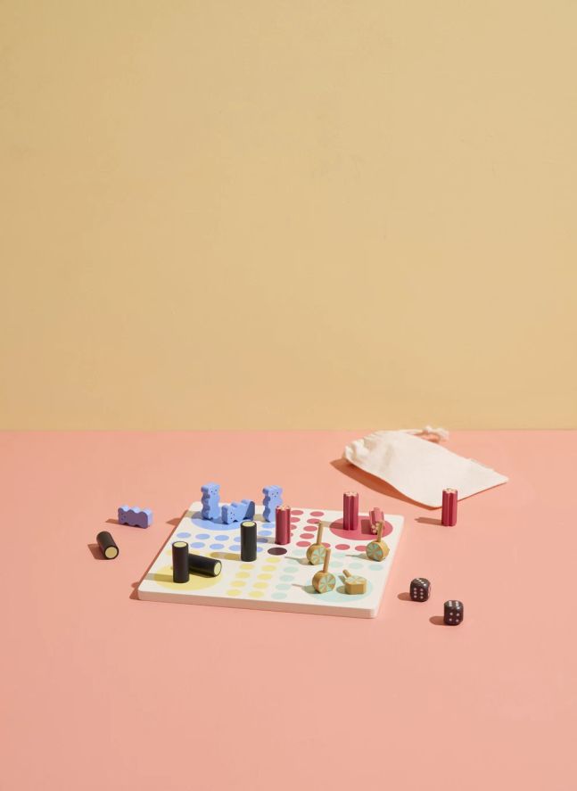 Jeu de petits chevaux Swedish Candy