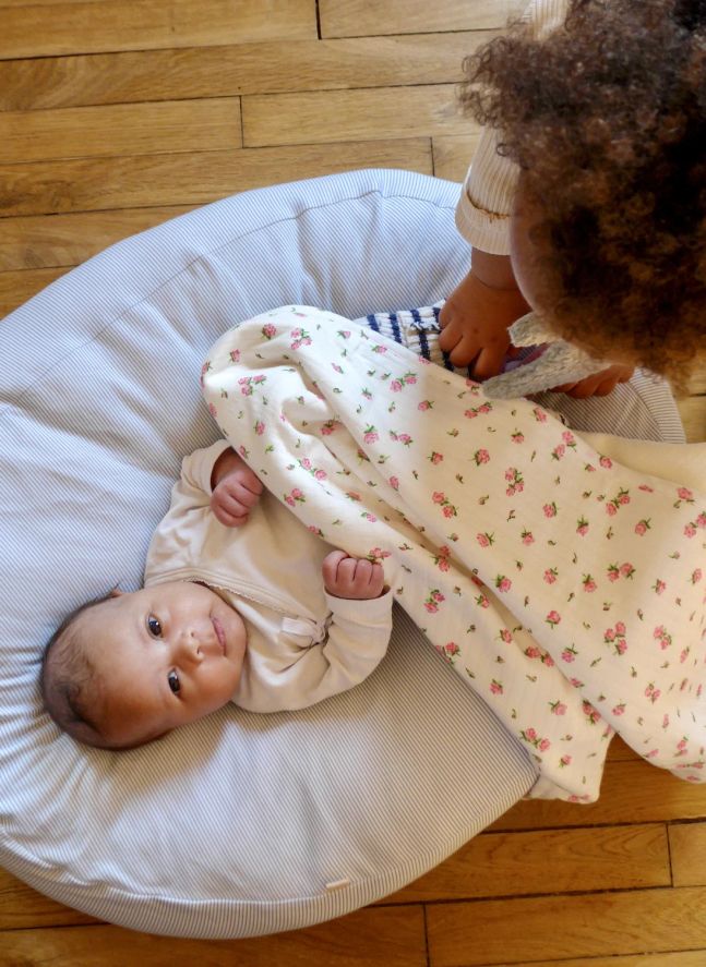 Housse pour nid bébé multi-usage Rayée | Bleu