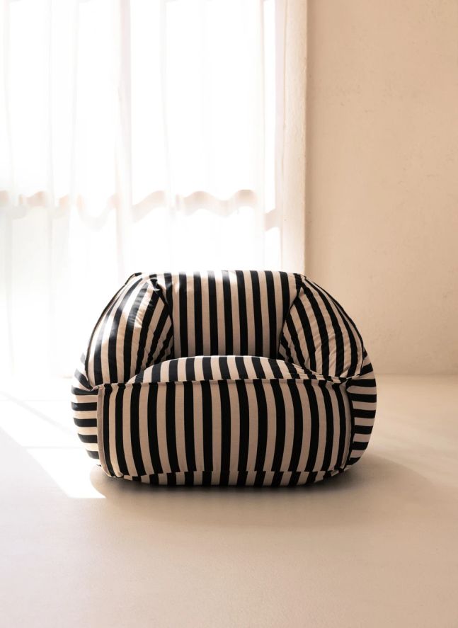 Ziggy Ottoman Chair | Black