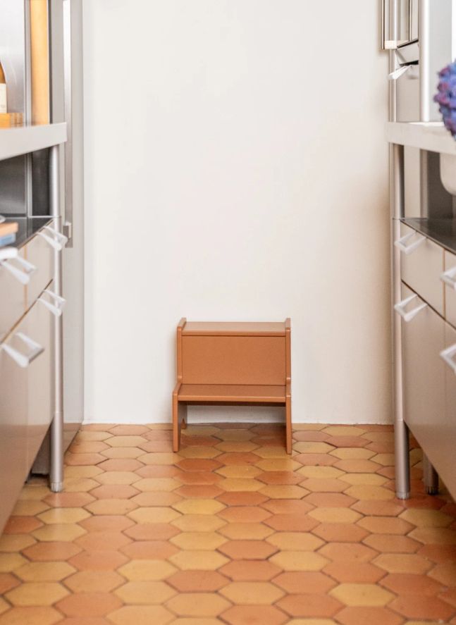 Marche-pied en bois | Brun