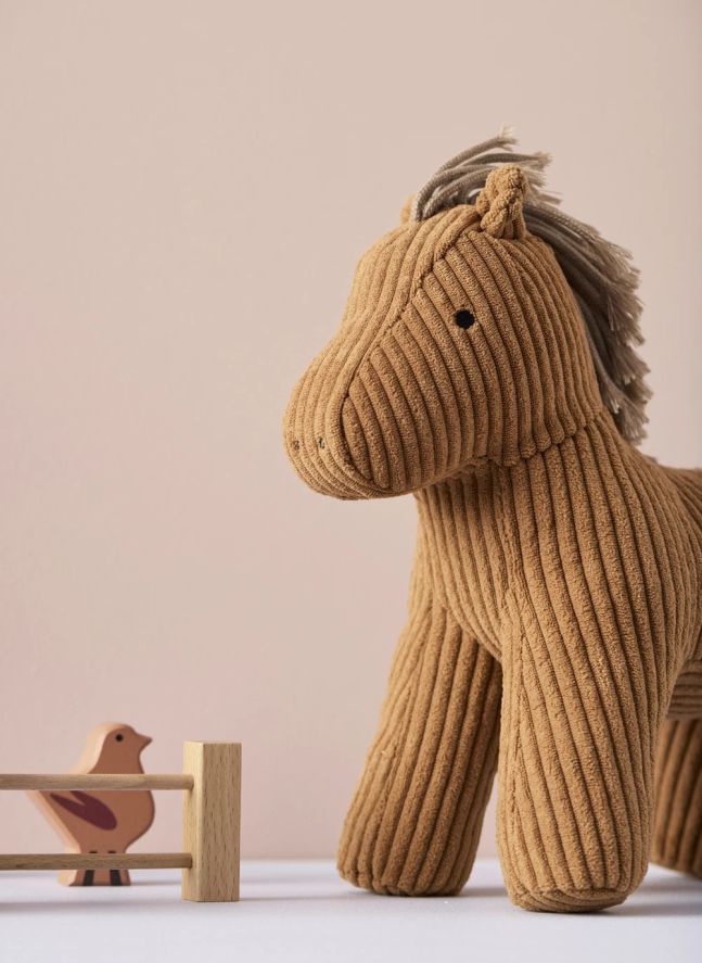 Vera horse plush