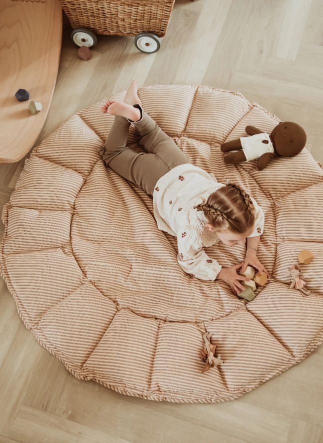 Alfombra de juego Coco - Rayas | Ocre