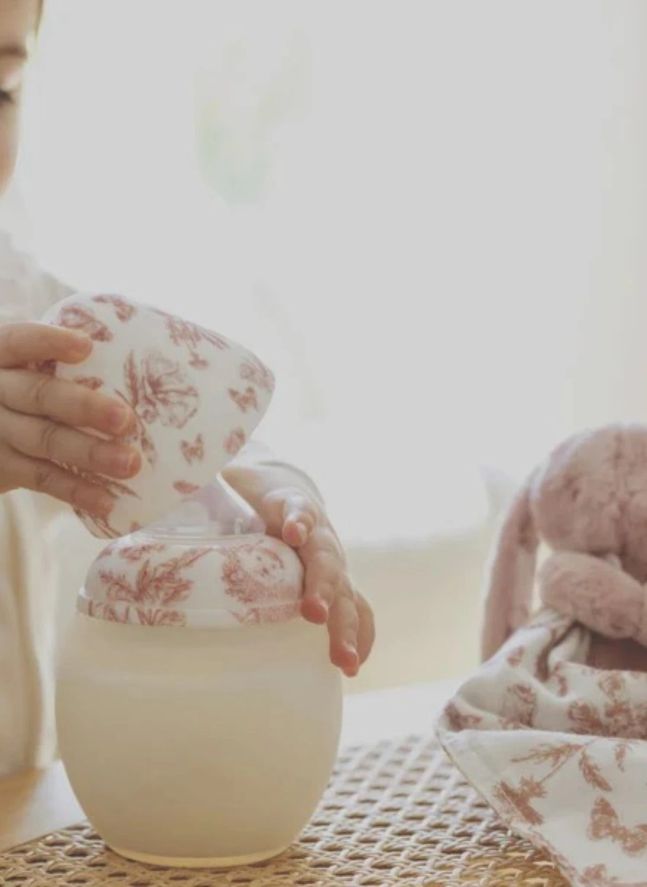 Set de biberón y edredón de silicona médica Toile de Jouy - Elhée x Tartine et Chocolat | Rosa Melocotón