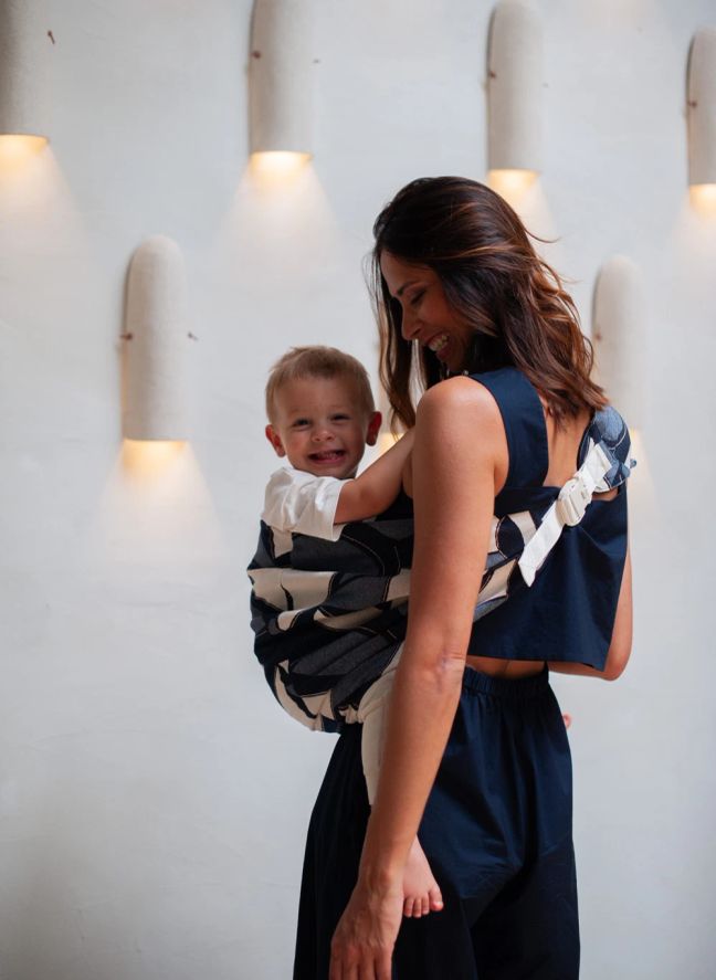 Carry &amp; Walk baby carrier | Indigo