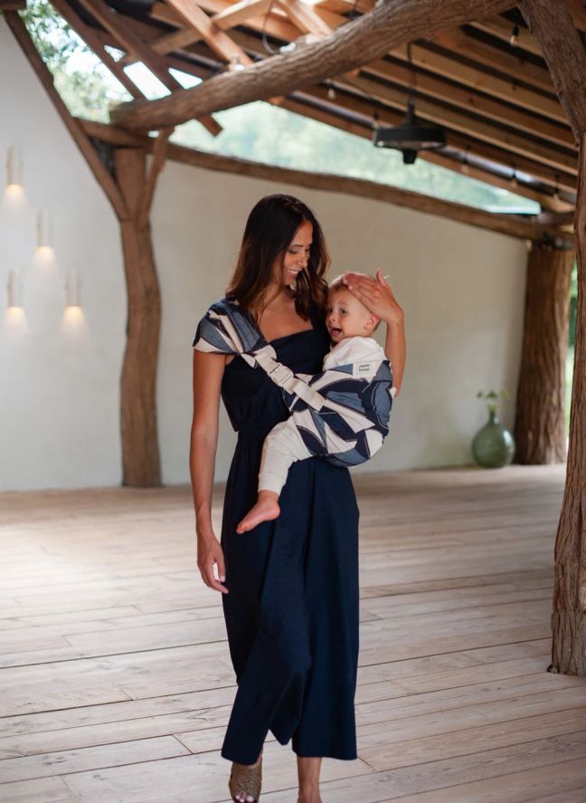 Carry &amp; Walk baby carrier | Indigo