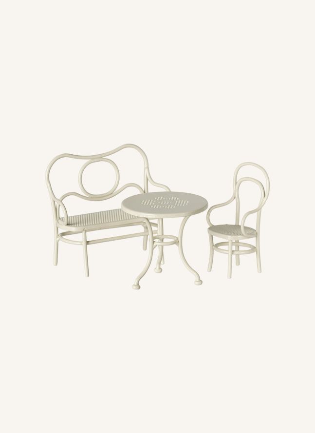 Table à café, chaise et blanc | Blanc